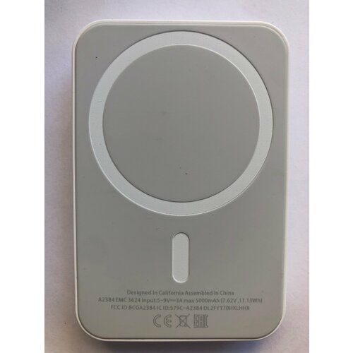 Магнитный беспроводной внешний аккумулятор повербанк MagSafe powerbank Battery Pack для беспроводной зарядки на 5000 мАч для iPhonе 79700₽
