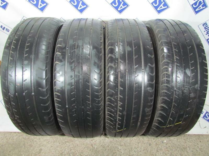 Dunlop Grandtrek ST30 225 60 18 шины Летние