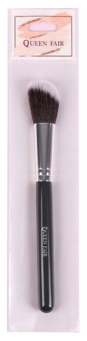 фото Queen Fair Кисть графит для пудры и румян