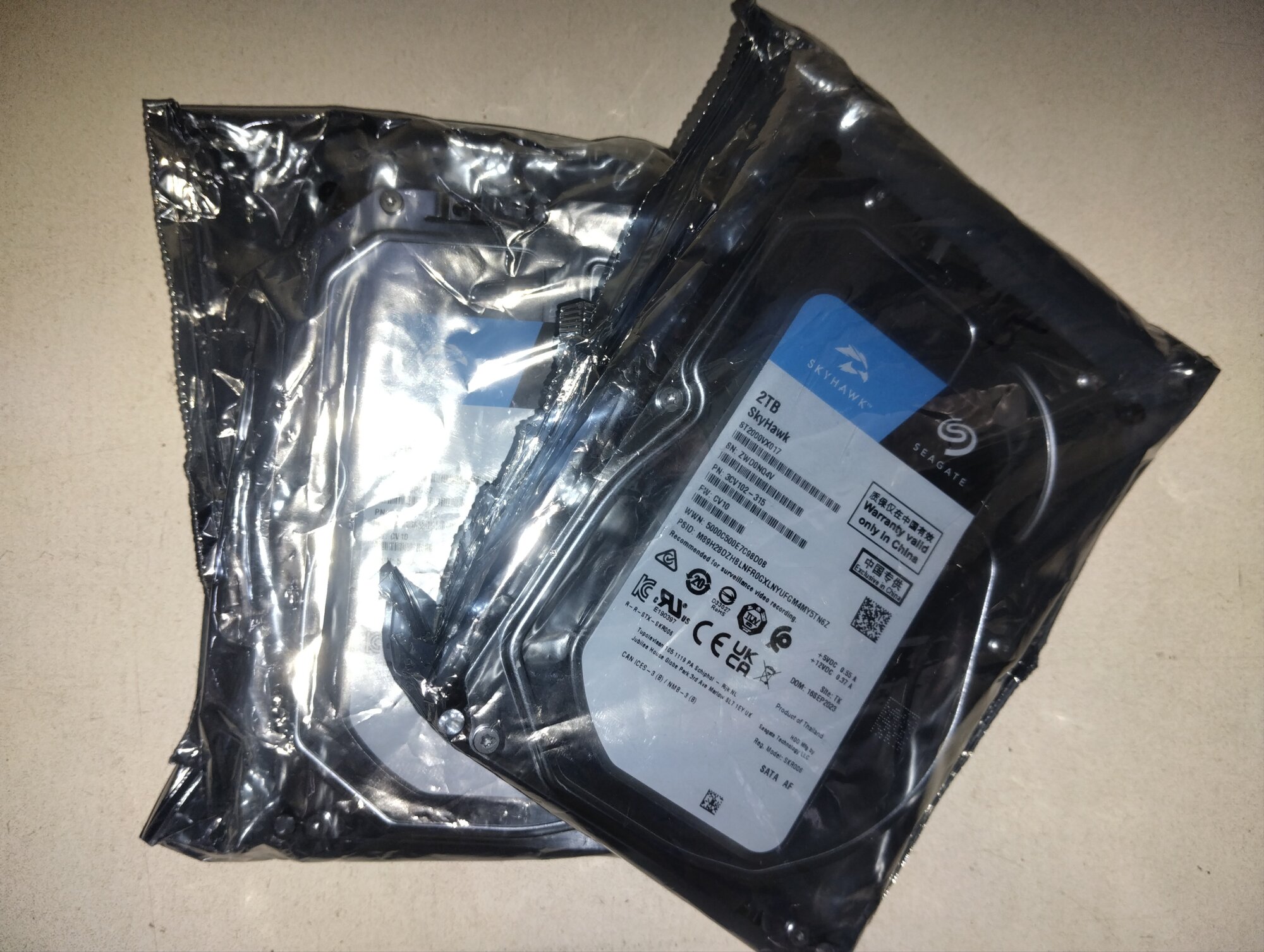 Seagate SkyHawk 2тб Surveillance HDD (ST2000VX017) SATA 6Gb/s, 5400rpm, 256MB, 3.5 дюйма. Оригинал.