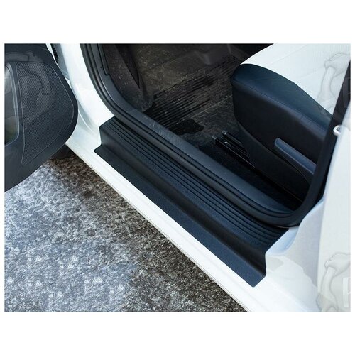 Накладки на пороги дверей для Фольксваген Поло 2020+ | шагрень