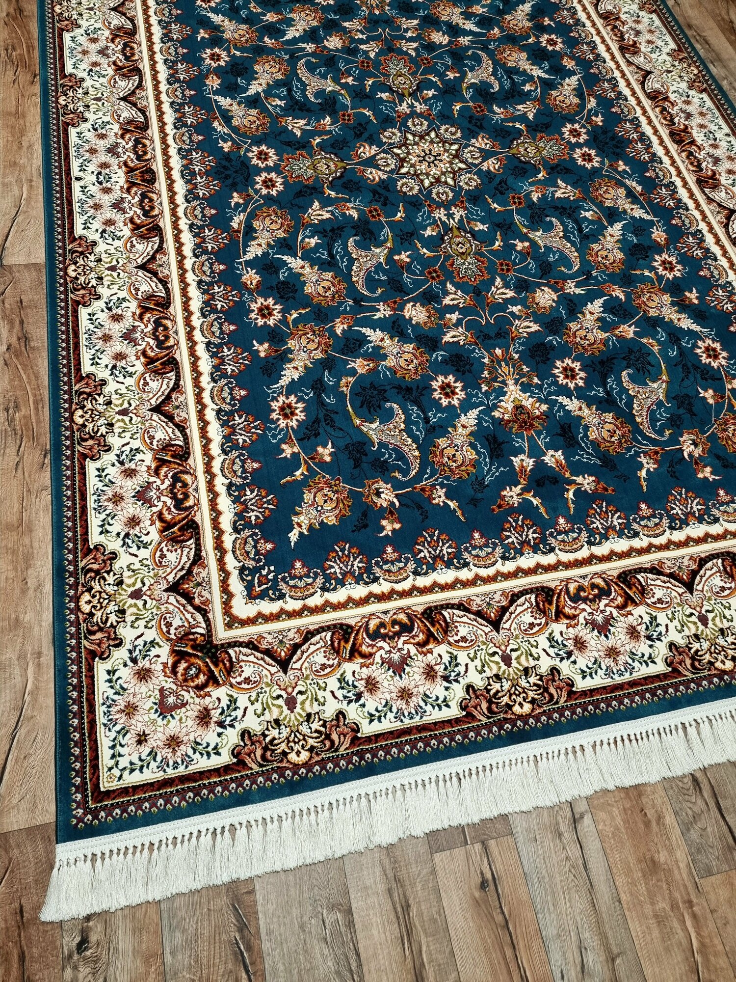 Персидский ковер Farrahi Carpet, Иран, размер 1.5х2.25 м