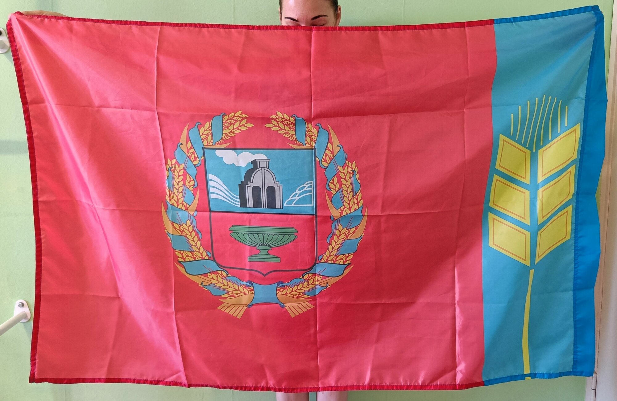 Флаг Алтайского края. Размер 135x90 см.