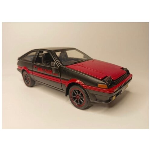 Коллекционная машинка игрушка металлическая Toyota Trueno АЕ86 для мальчиков масштабная модель 1:24 черно-красный металлическая машинка масштаб 1 24 тойота trueno ае86 ю 22 60 автомобиль для мальчика масштабная модель