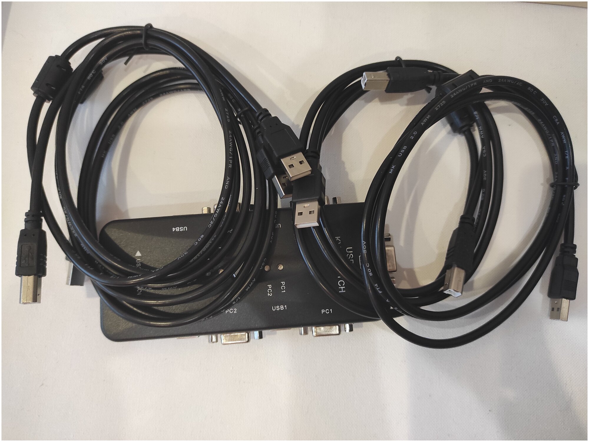 Переключатель VGA 4х1 USB 2.0 + 4 USB Кабеля type A - type B/VConn/