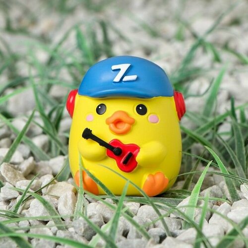 Утёнок на панель авто гитарист желтый 665₽