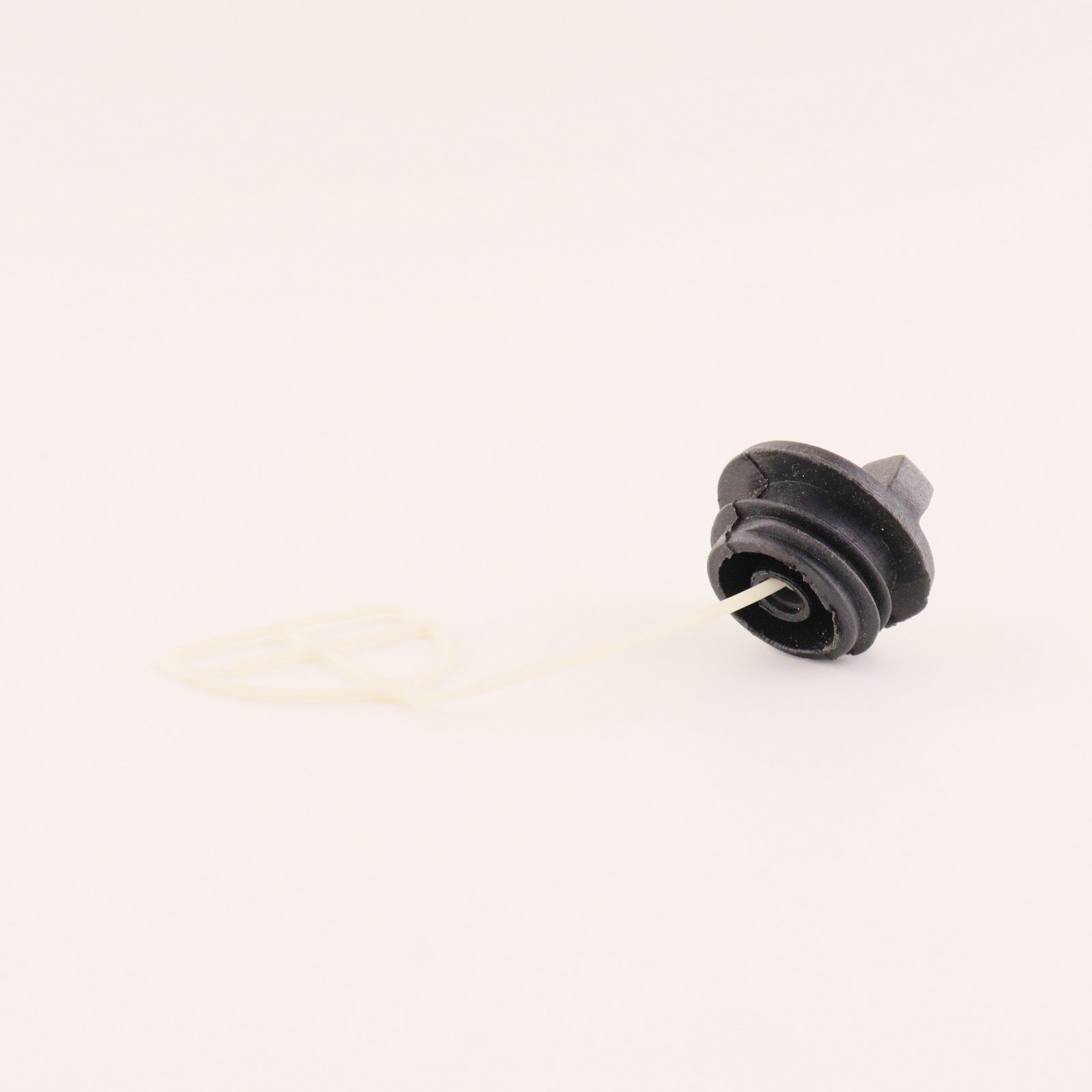 фото Пробка маслянного бака для китайских бензопил Carver, Brait 4500/5200