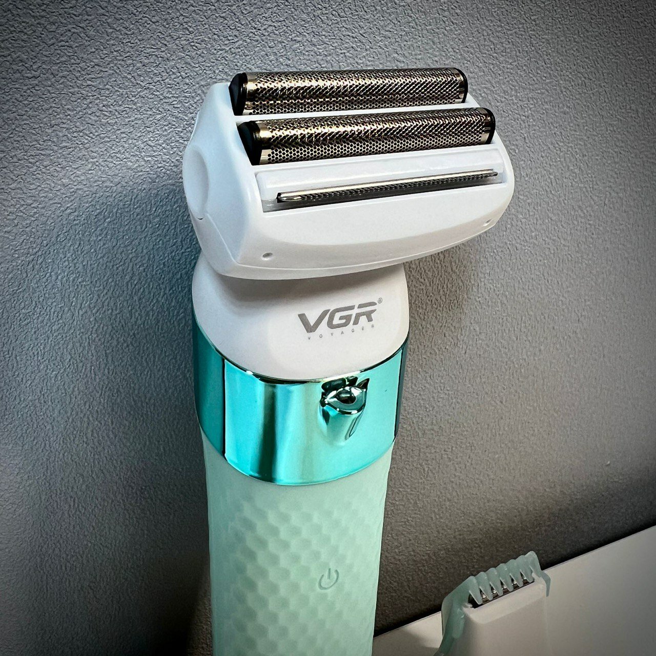 Водостойкая беспроводная женская электробритва VGR 2 в 1 для удаления волос на теле / для рук, ног и зоны бикини / бирюза
