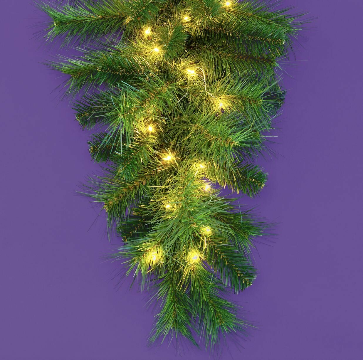 Хвойное украшение новогоднее, венок - капля ария, Crystal trees, с гирляндой, литые ветки, 60 см, хвоя ПВХ — фото 1