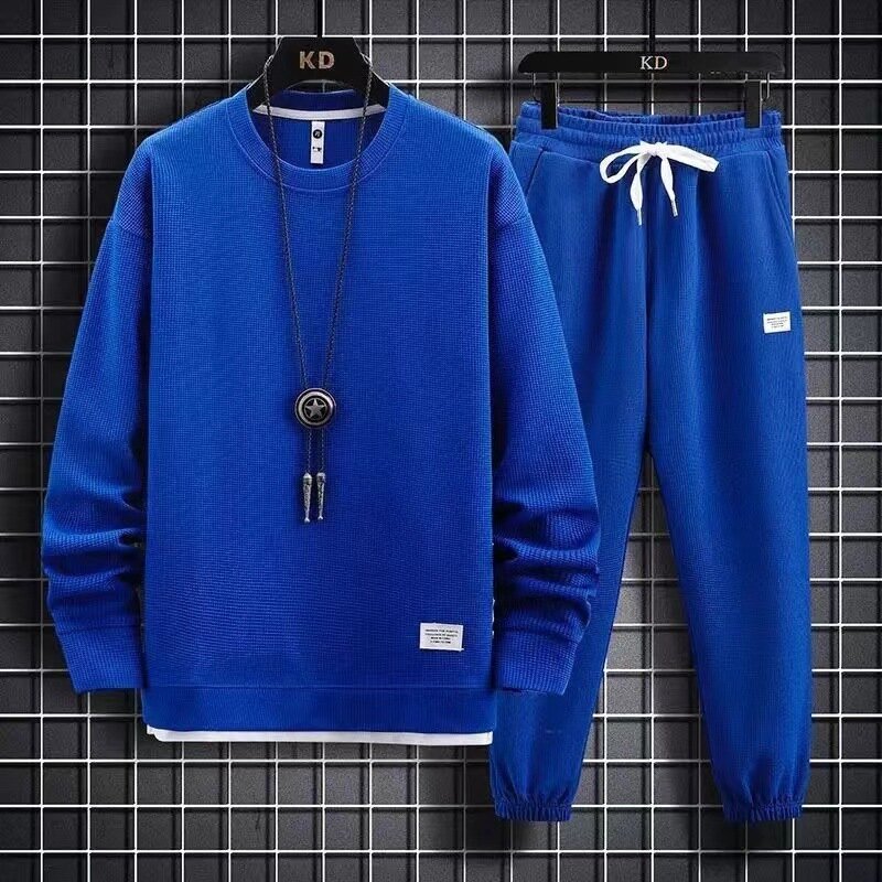 Костюм спортивный