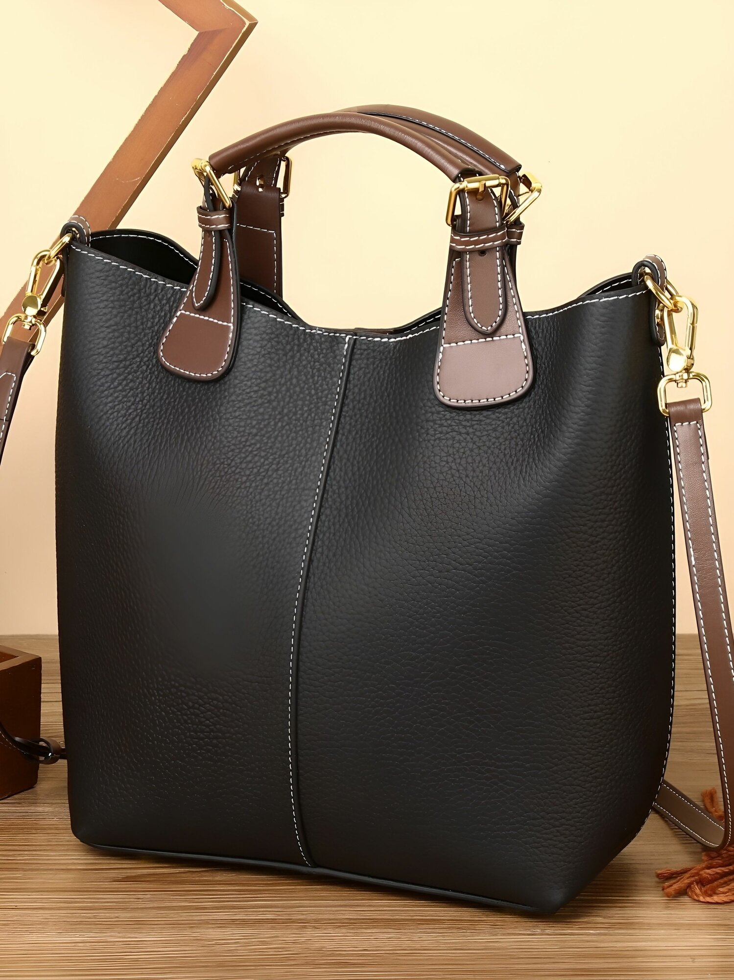 Сумка тоут КожаноFF, фактура гладкая, черный