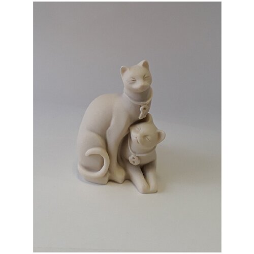 Статуэтка Кошки - влюбленная пара, 8см. Мраморная крошка.