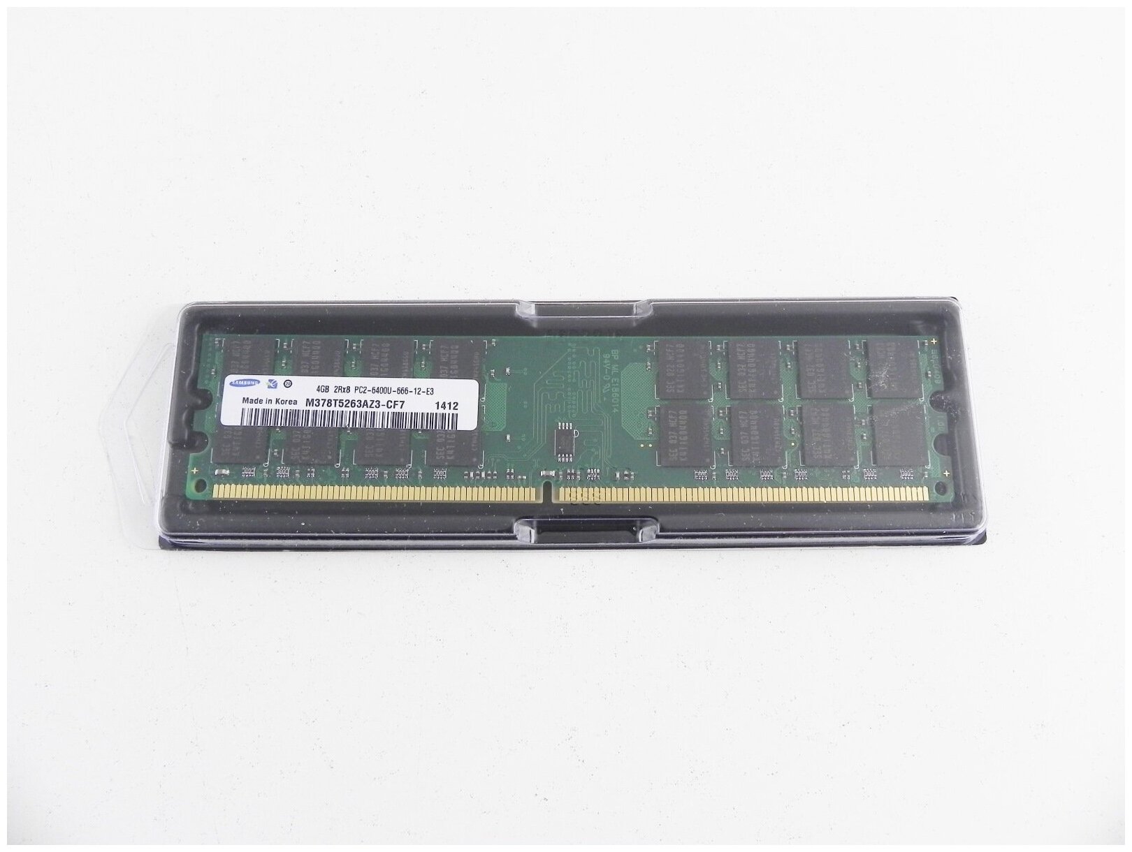 Модуль памяти Samsung DDR2 4GB 2Rx4 PC2-6400U-666-12-E3 для AMD