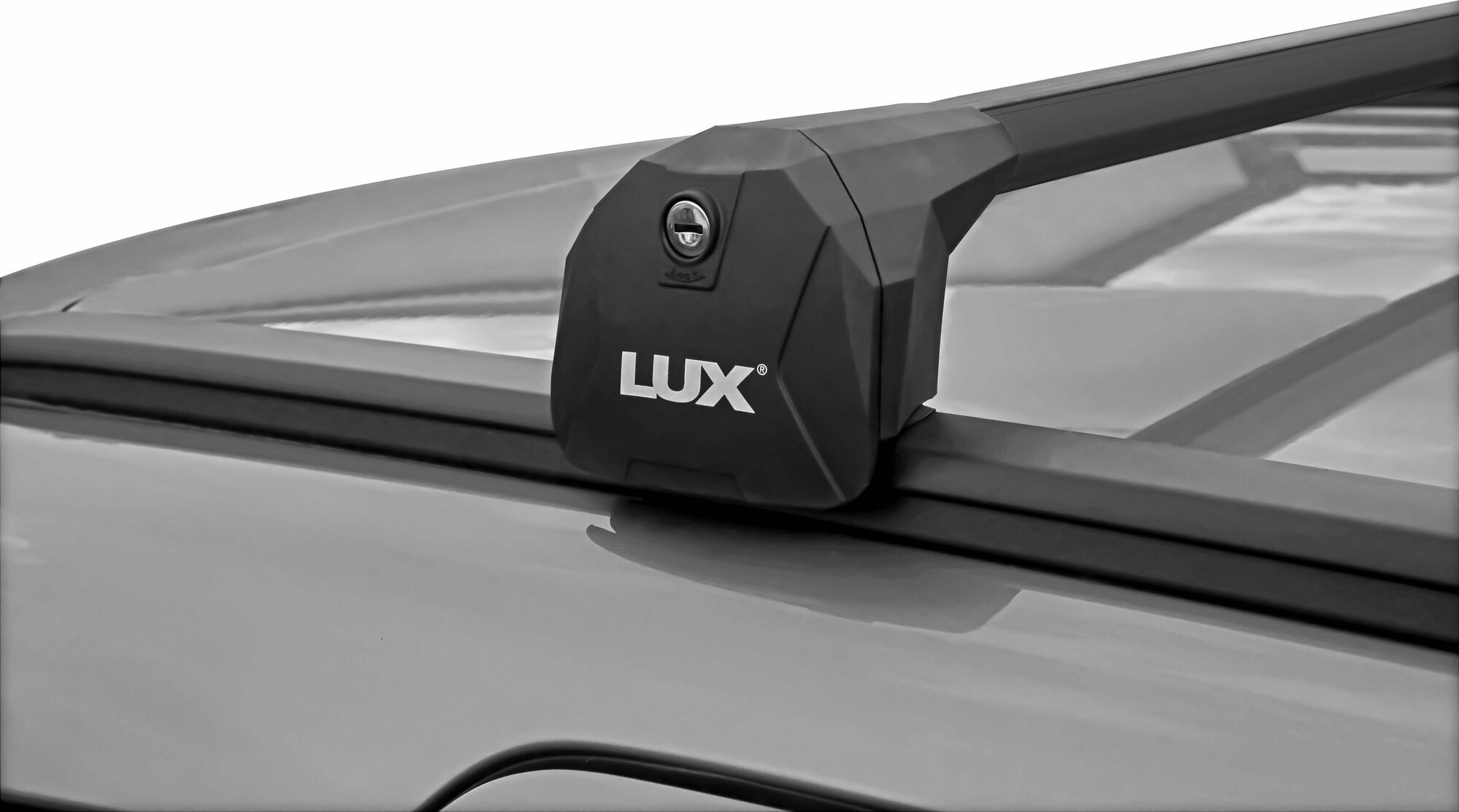 Багажник LUX SCOUT для Kia Sportage IV (2016-н. в.) с интегрированными рейлингами (арт.601898) черный
