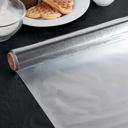 Фольга пищевая алюминиевая Универсальная 29 см 50 м 11 мкм 1232₽