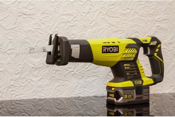 Аккумуляторная сабельная пила Ryobi - фото №12