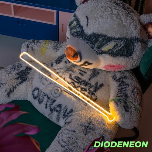 DIODENEON / Неоновый светильник - Бита 76х7 см.