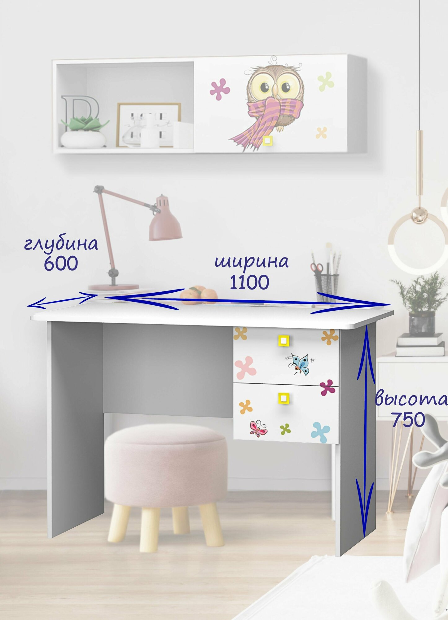 фото Стол письменный Машинки / в детскую / для школьника