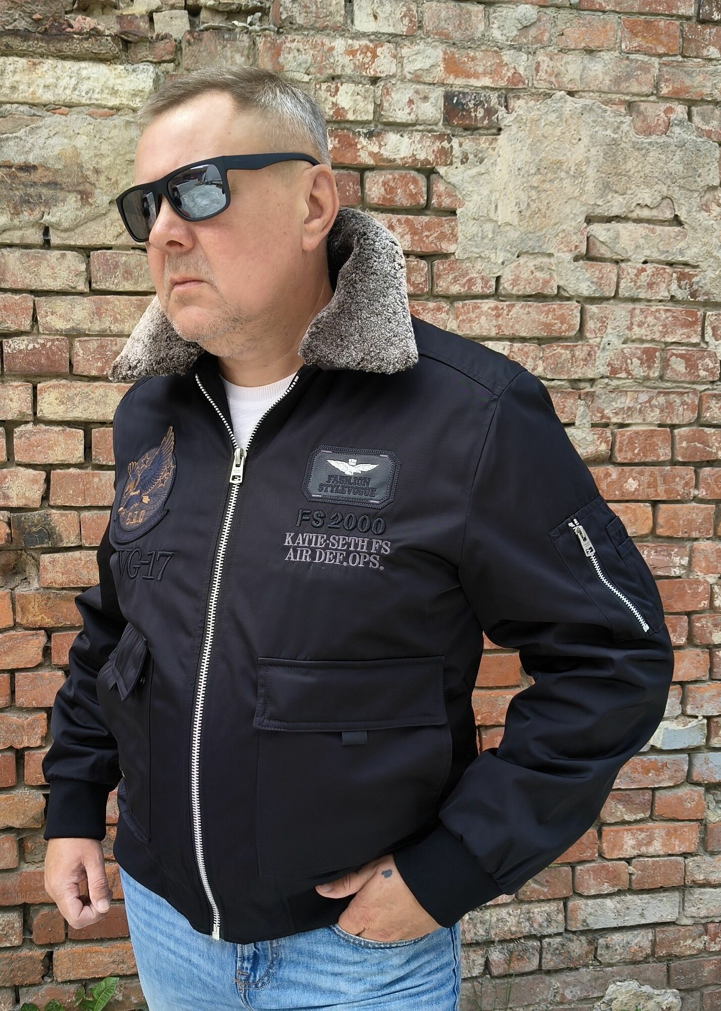 Бомбер