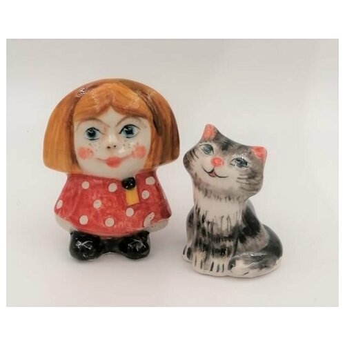 Домовенок Кузя с котом. Фарфоровая фигурка