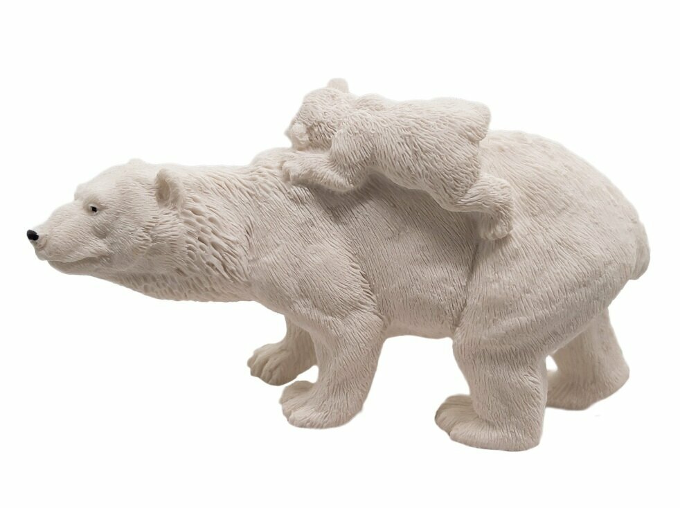 фото Статуэтка мама Медведица с медвежонком на спине белая 13 см мраморная крошка