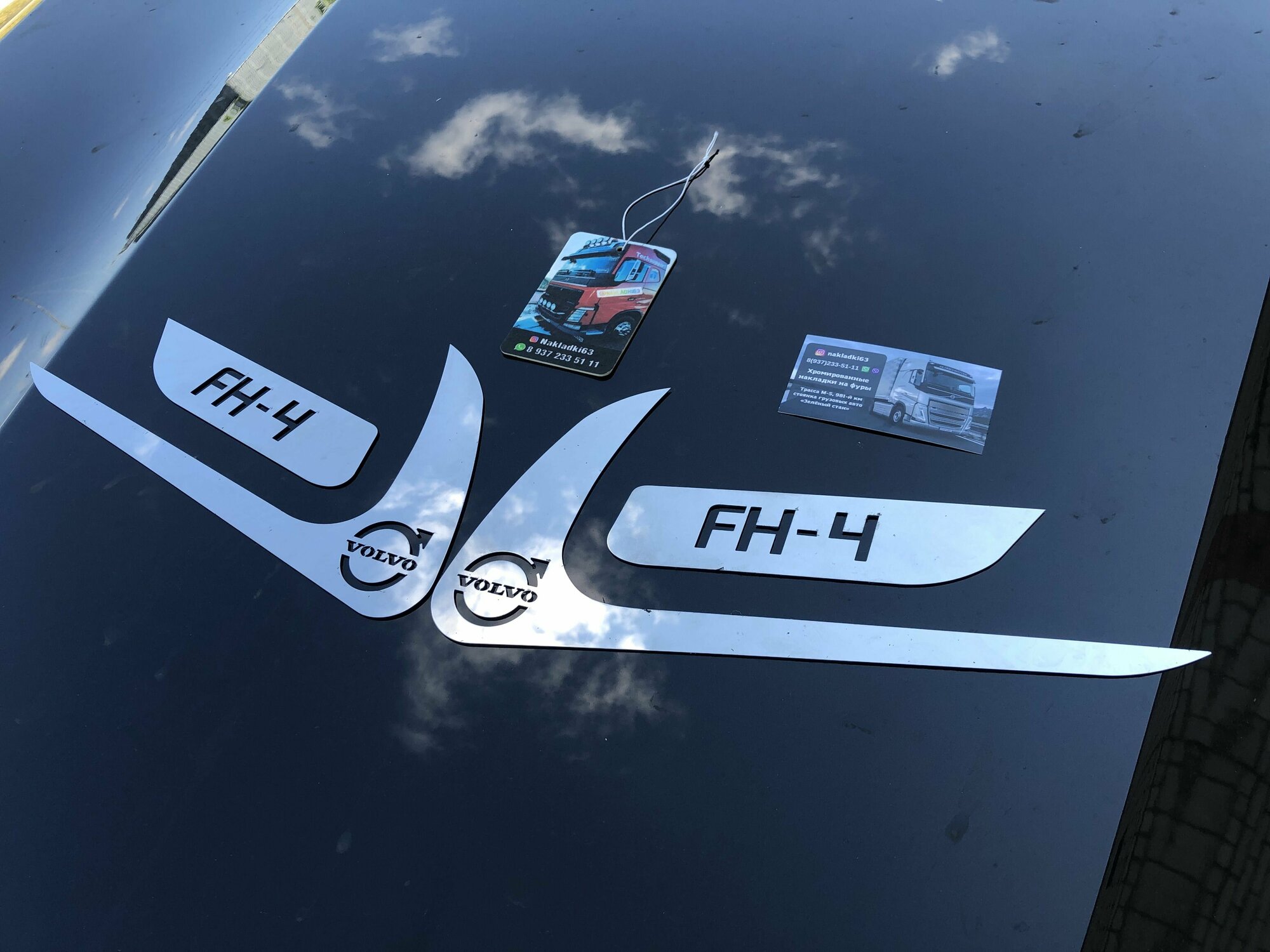 Наклейки Вольво fh12 на кабину