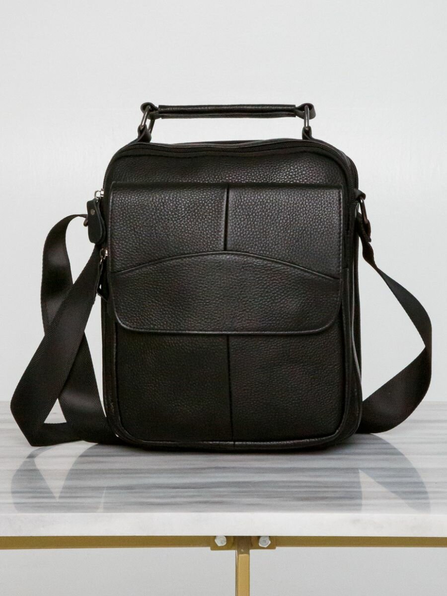 фото Сумка из натуральной кожи для документов