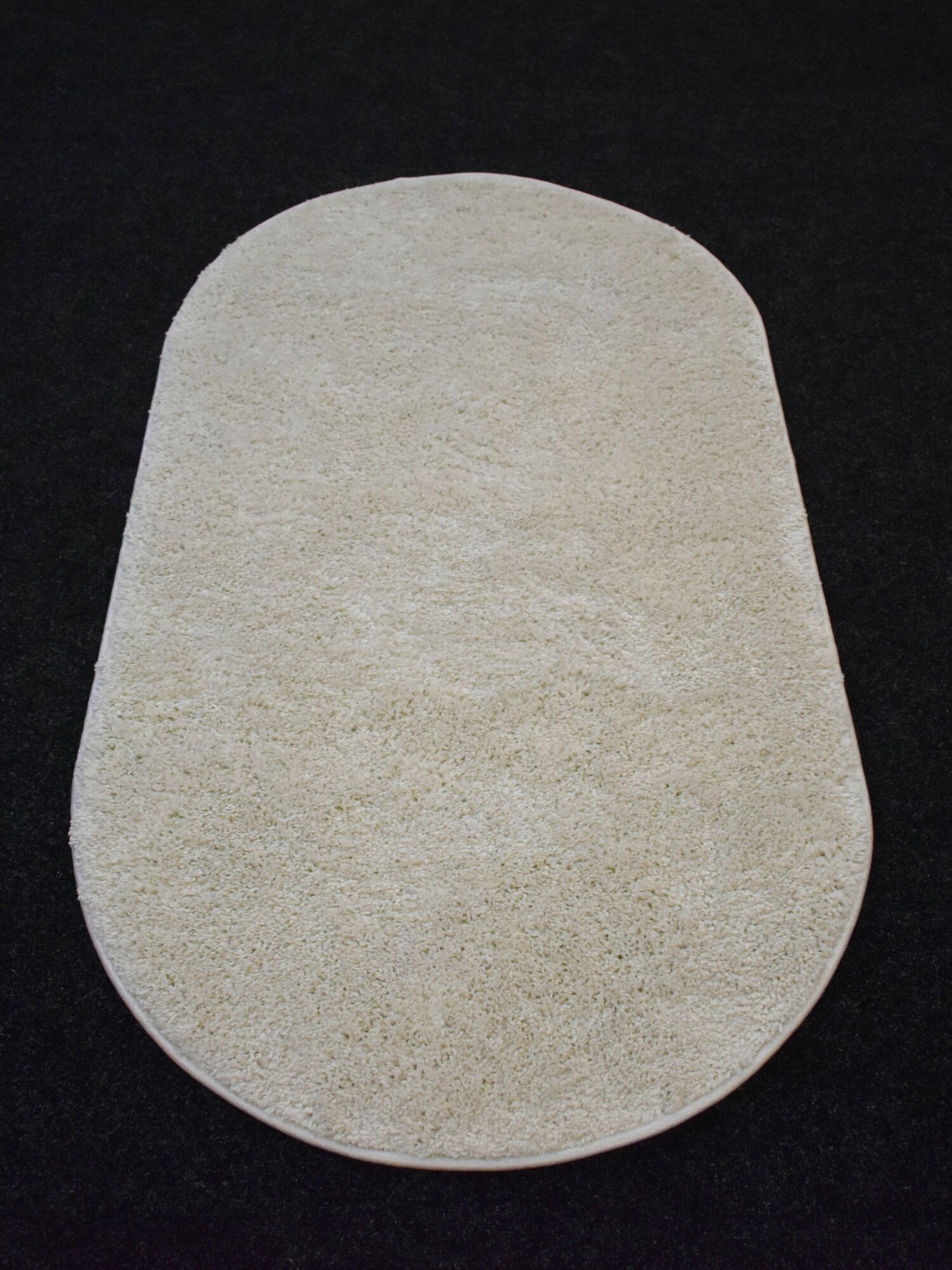 Ковер на пол овальный пушистый прикроватный в спальню гостиную детскую на кухню цвет серебро 0.8*1.5 м