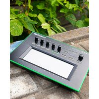 ROLAND AIRA TB-3 Басовый синтезатор