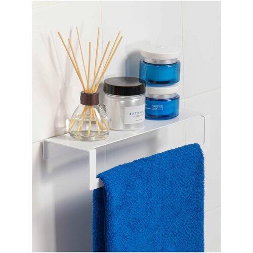 Полка для ванной комнаты настенная прямая узкая держатель