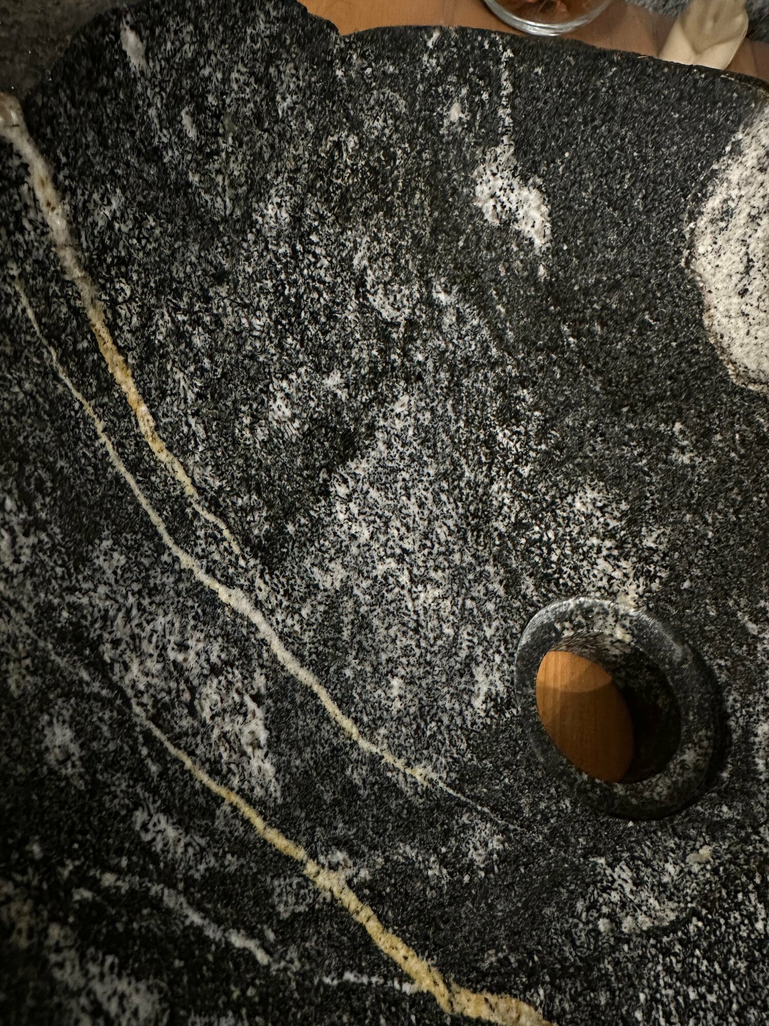 Раковина из натурального цельного камня, Titanium Nord (58х41) - фотография № 9