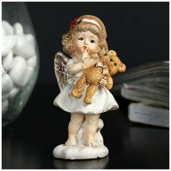 Сувенир полистоун "Ангелочек-девочка с пухлыми щечками с мишкой" 9х3,5х3,5 см