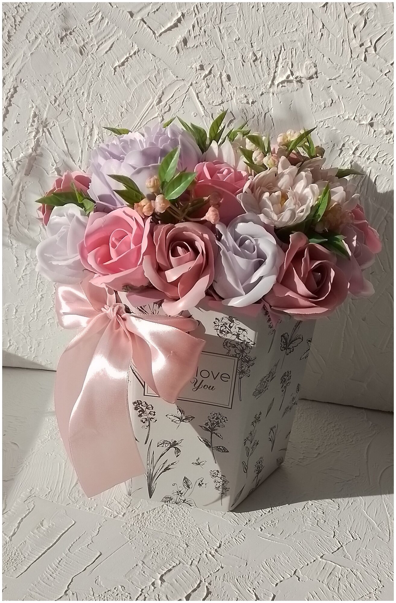 Букет из мыльных цветов роз в коробке. Подарок на Новый год маме подруге юбилей учителю. Мыльные цветы розы