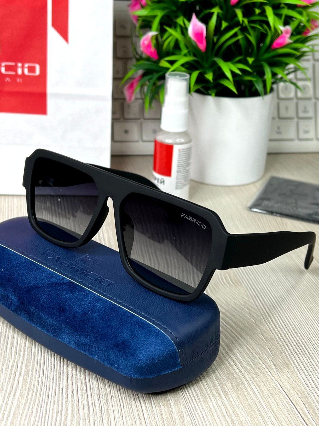 Солнцезащитные очки