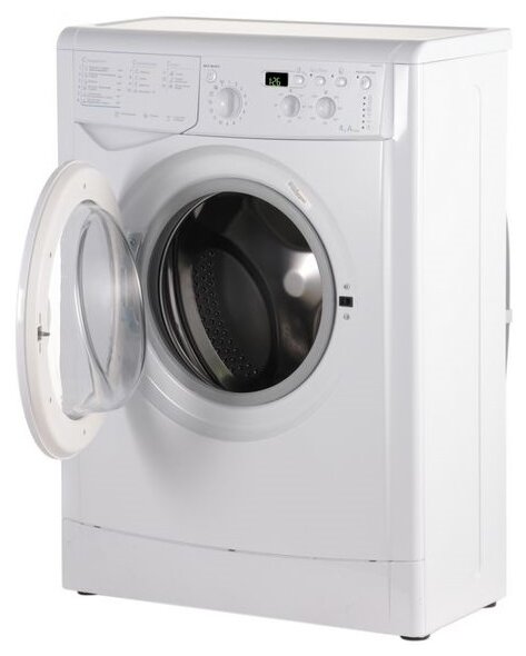 Стиральная машина Indesit IWUD 4105 (CIS) - фотография № 2