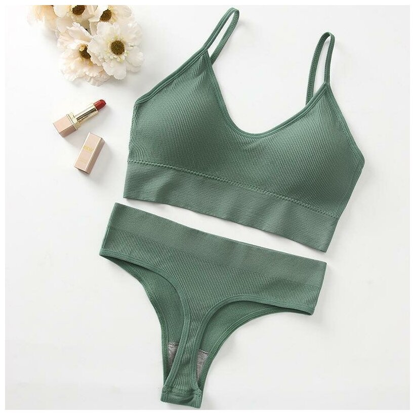 Комплект нижнего белья женский бесшовный без косточек, на тонких лямках ...