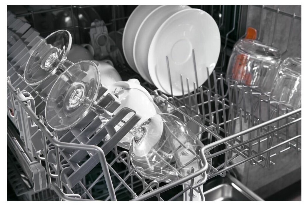 Посудомоечная машина Hotpoint-Ariston HFC 3C26 белый - фотография № 7