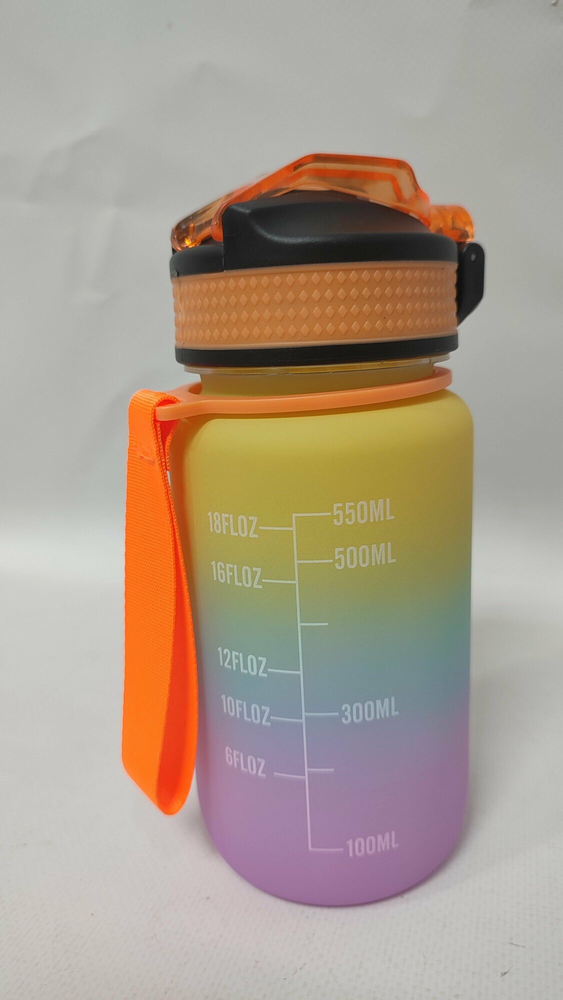 Бутылка пластиковая 550мл, с трубочкой, крышка клапан