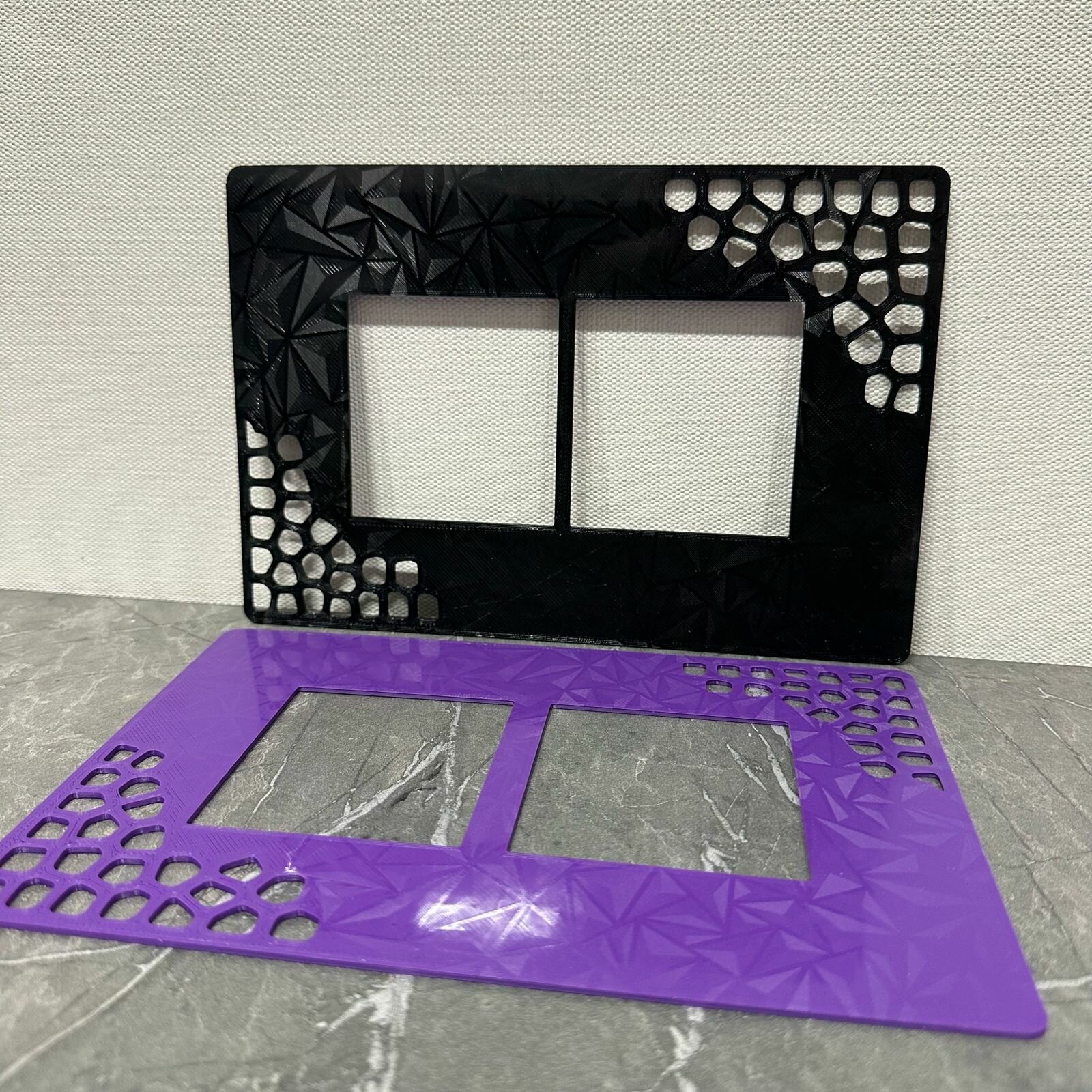 фото Декоративная накладка для выключателей и розеток