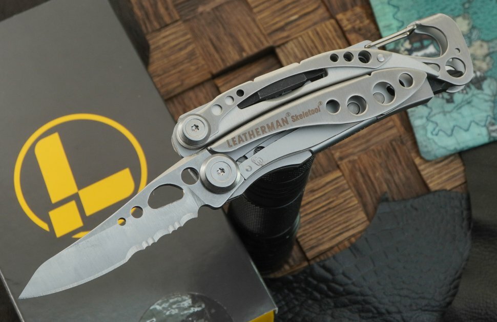 Мультиинструмент Leatherman Skeletool 830920 — фото 1