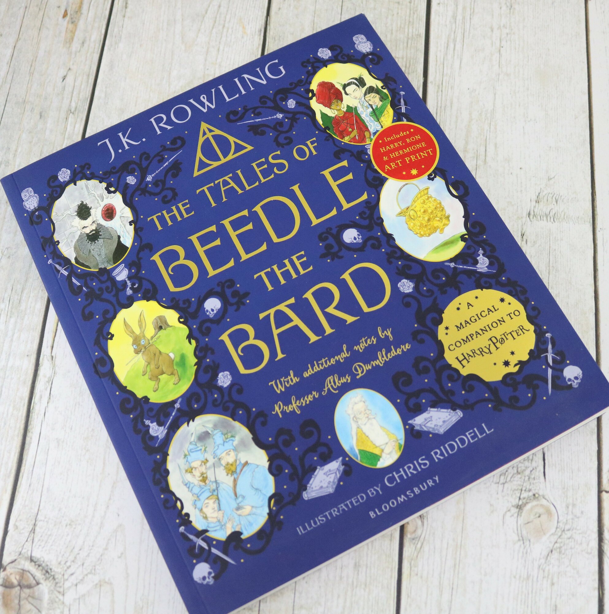 The Tales of Beedle the Bard. Illustrated Edition - фото №3