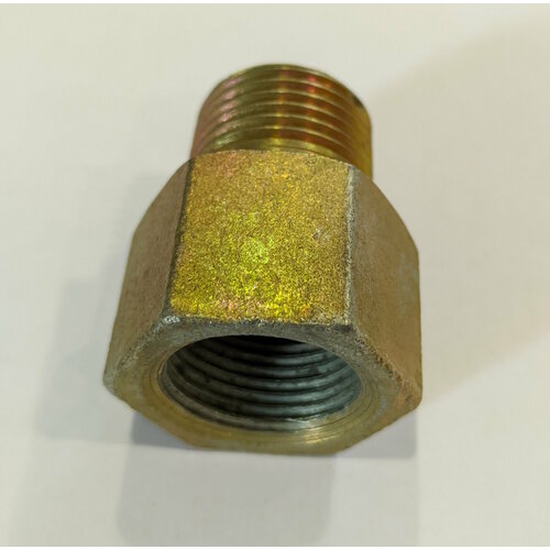 Переходник резьбовой, вн. р. М20х1,5, нар. р. К1/2. Ст.20.