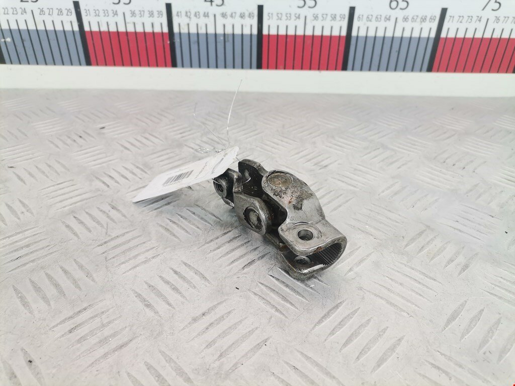 Кардан рулевой Mazda Demio 1 DW DC3532090B арт. 1694930