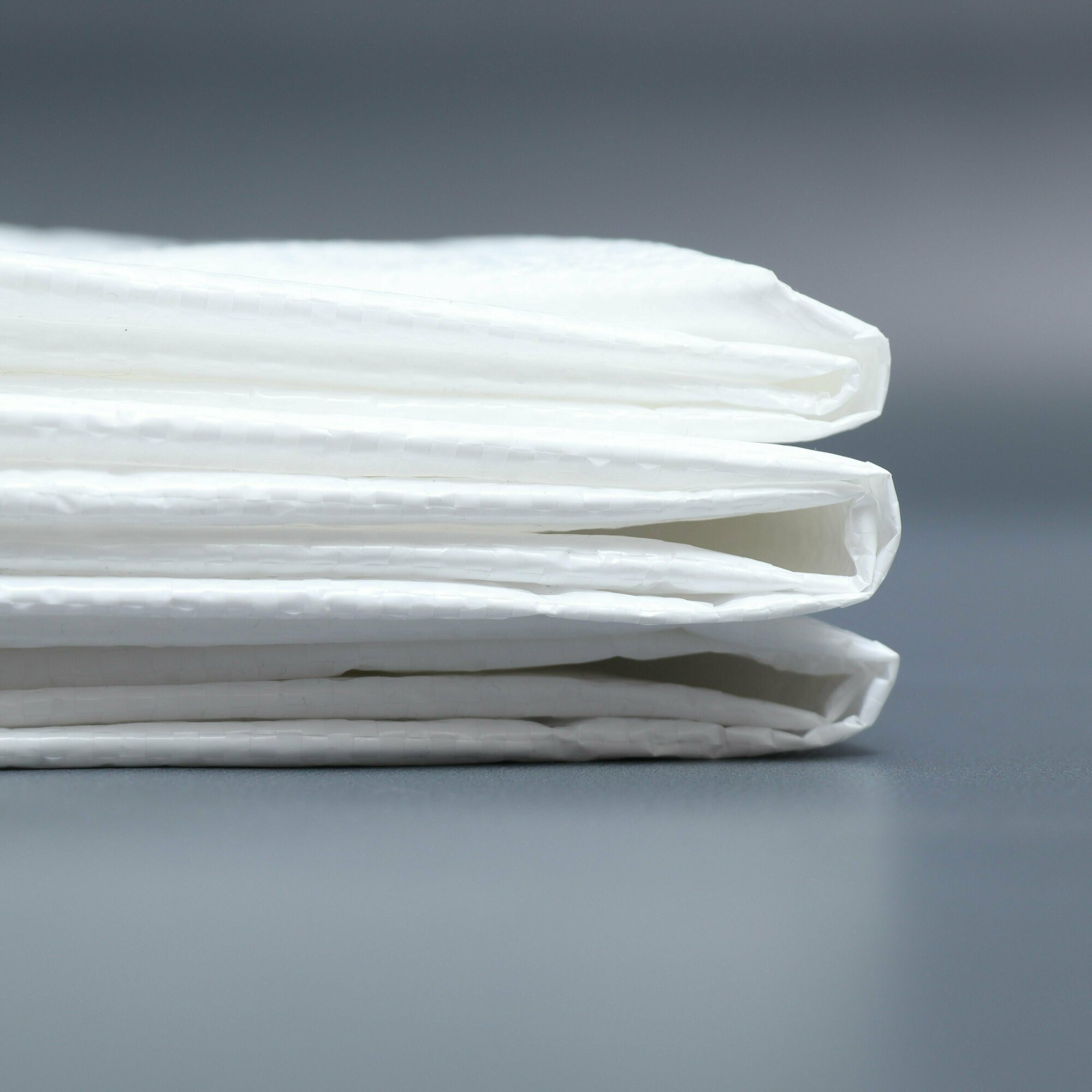 Мешки строительные прочные для хранение одежды отправка посылок, плотность 65 грамм полипропиленовые белые многоразовые 50кг 80л 95х56 см