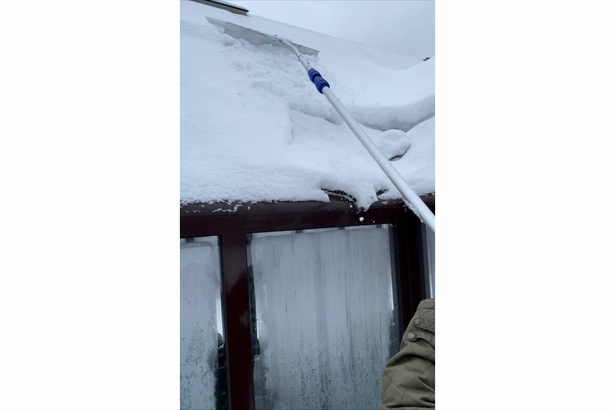 Скребок для снятия снега с крыши Truper - фото №13