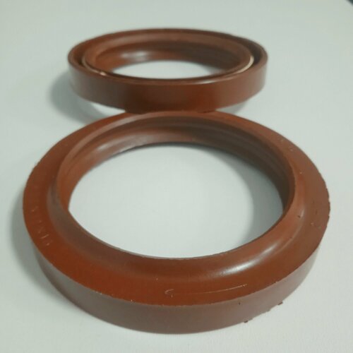 Сальник хвостовика (правого вращения) арт. 864176 (70х92х12х16) для а/м КАМАЗ, МАЗ, КрАЗ, ЛАЗ, ЯМЗ (в комплекте 2 шт)