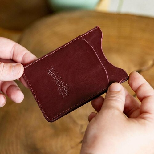 Картхолдер Konkovstudio, фактура гладкая, бордовый