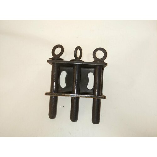 Кронштейн сцепки и шкворни d16 3 шт. внутренний 120*70мм