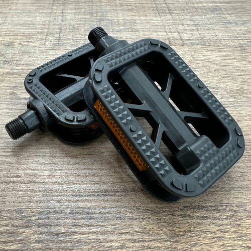 фото Педали пластиковые детские, с малой резьбой 12мм, для велосипед 12"-20" галерея ibike