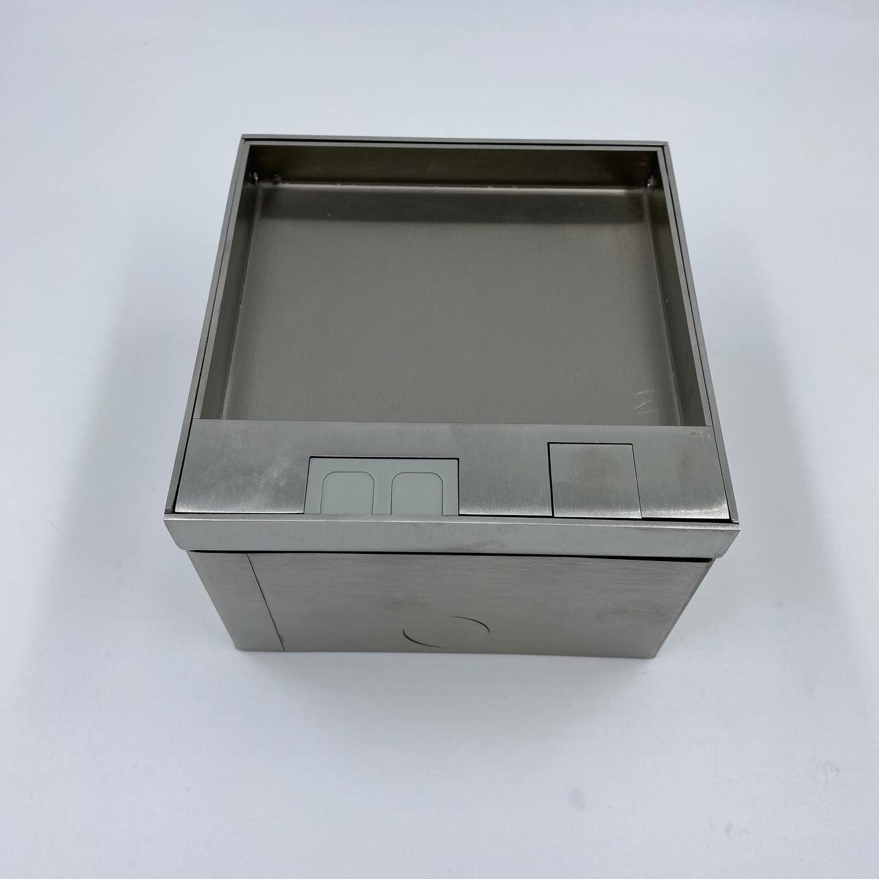 фото Встраиваемая выдвижная розетка для установки в пол на 2 евро, выдвижной блок скрытой установки, врезной, напольный